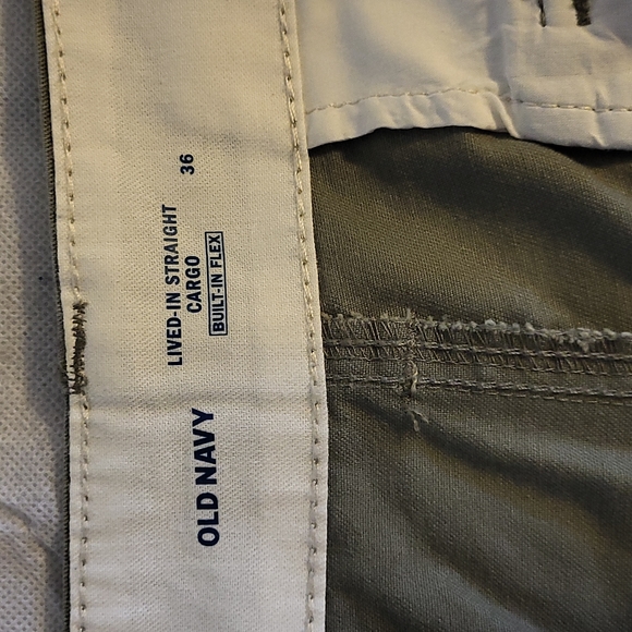 Men's cargo shorts - Picture 2 of 3